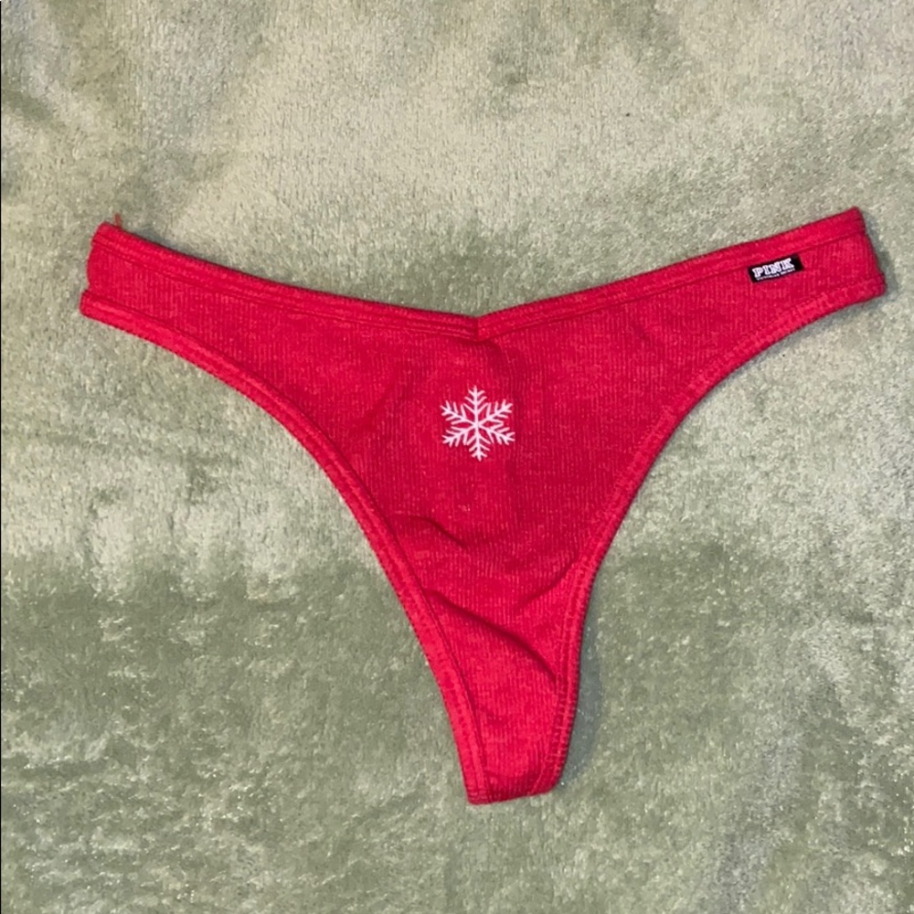 vs pink thong
